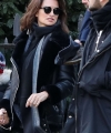 Penelope-Cruz-and-Javier-Bardem-out-and-about-in-London--14.jpg